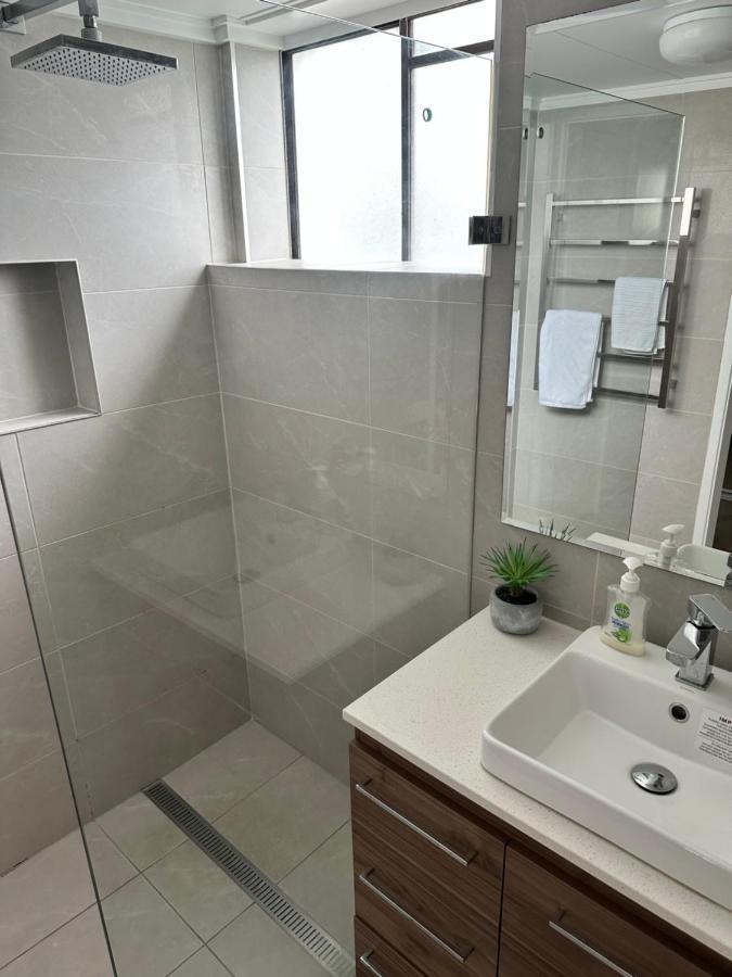 Queensleigh Holiday Apartments Broadbeach Extérieur photo