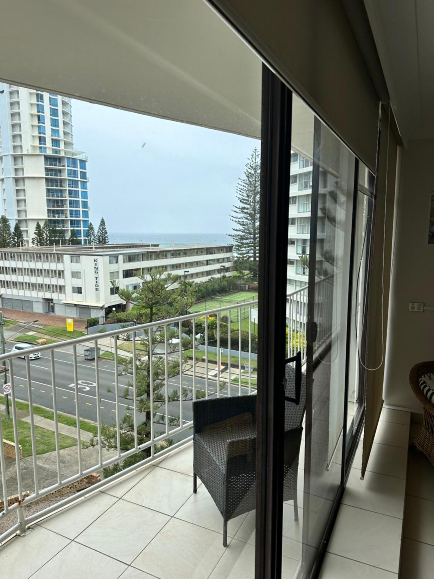 Queensleigh Holiday Apartments Broadbeach Extérieur photo