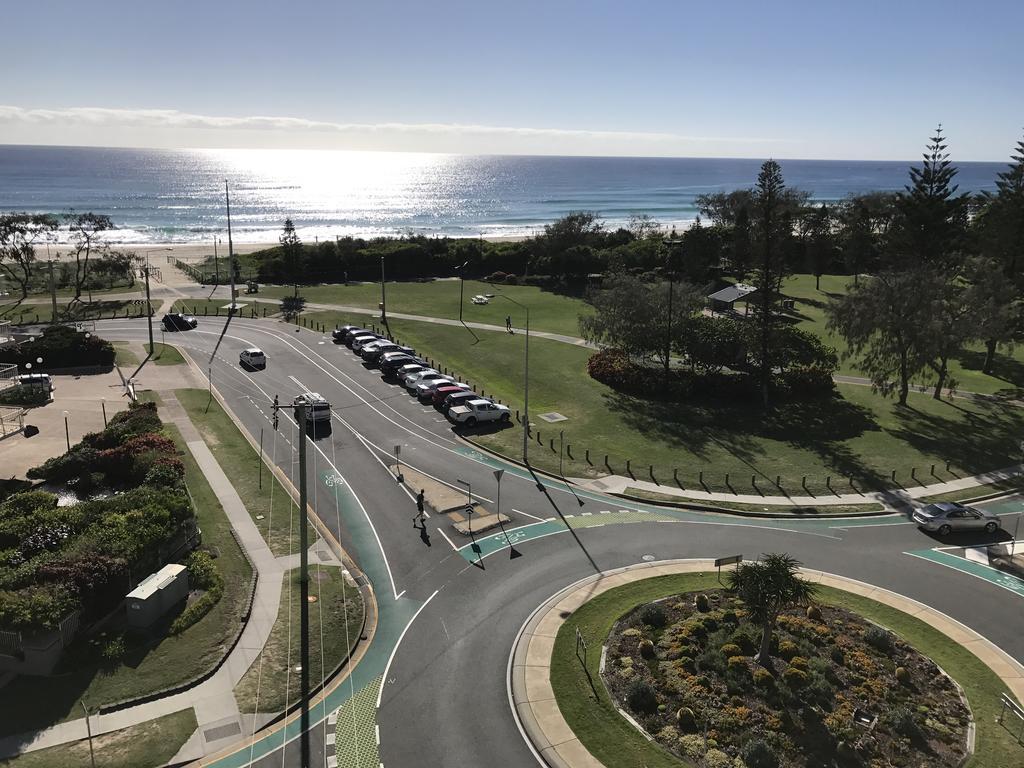 Queensleigh Holiday Apartments Broadbeach Extérieur photo